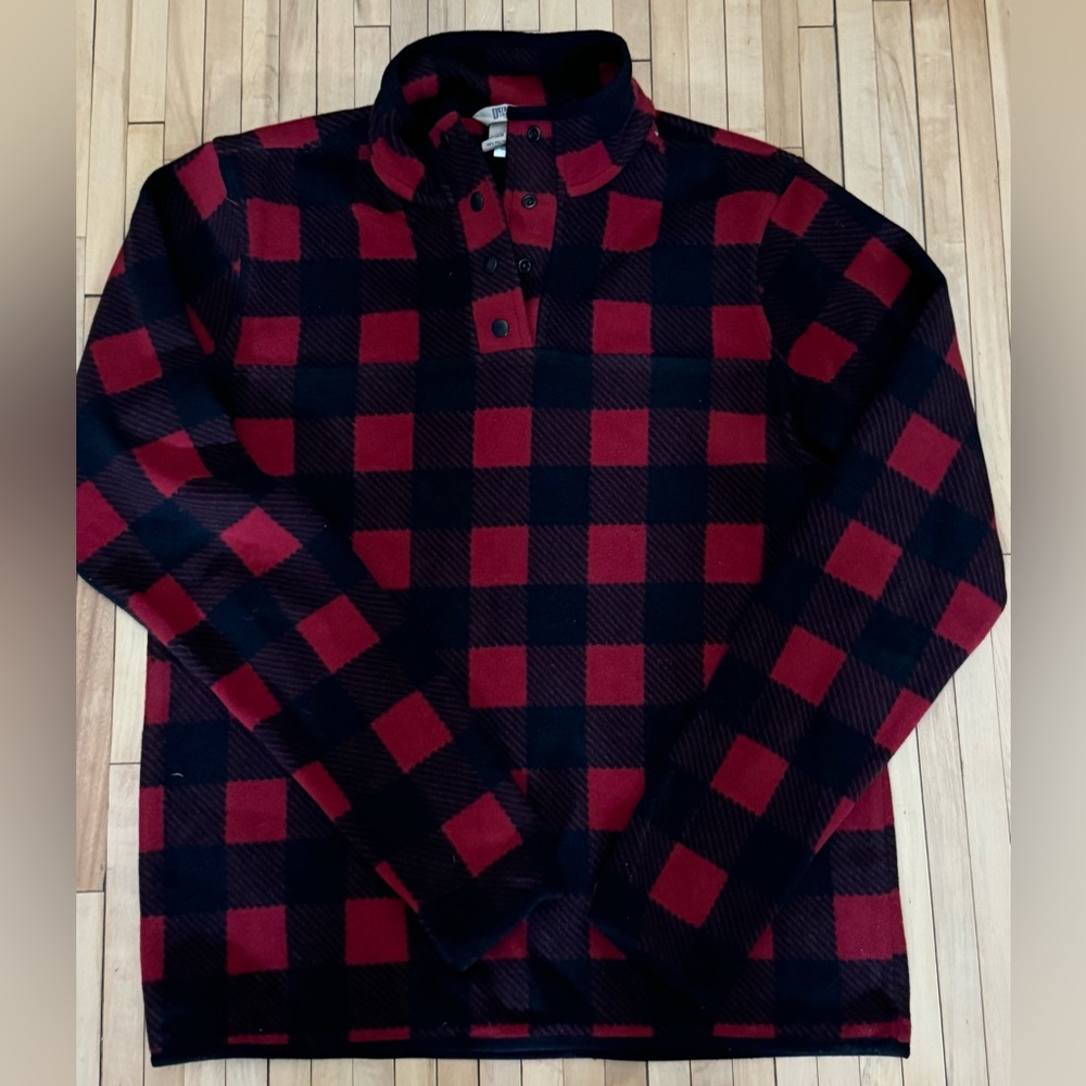 Duluth Trading Co. Fleece. Womens size XS. Buffalo plaid. 1/4 snap pullover.